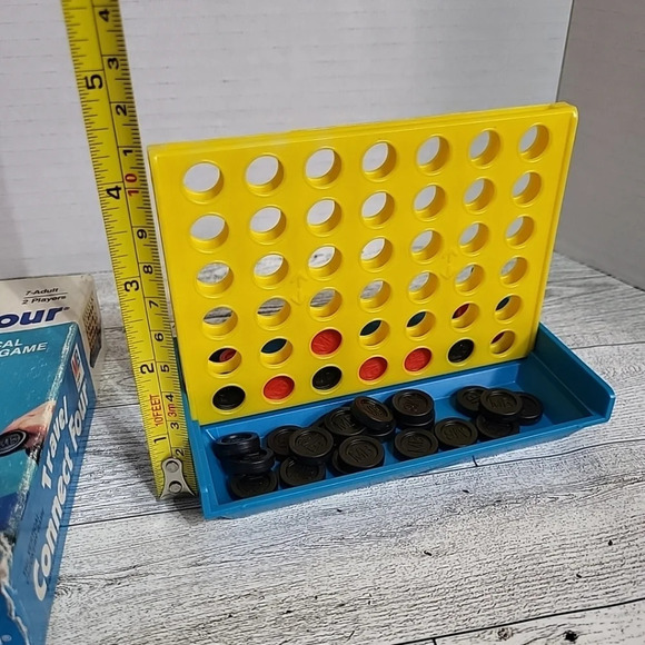Connect Four Travel Size Board Game 1983 Milton Bradley Vertical Checkers Game - Picture 7 of 9